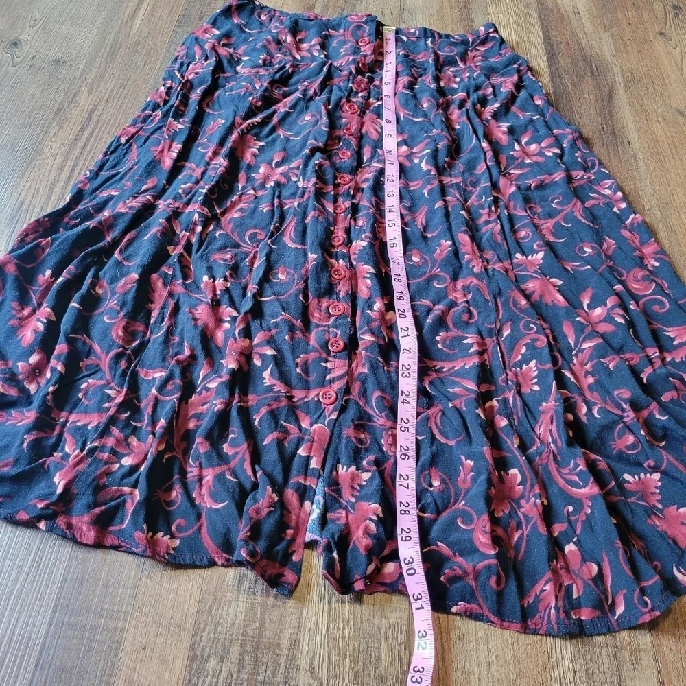 Melrose Collectibles Button Down Front Red Black Floral Pattern Midi Maxi Skirt